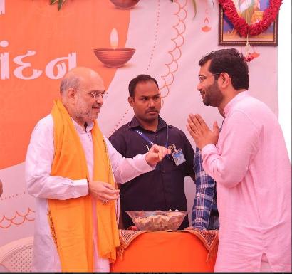 શ્રી અમિત શાહ સાહેબ સાથે મુલાકાત કરી